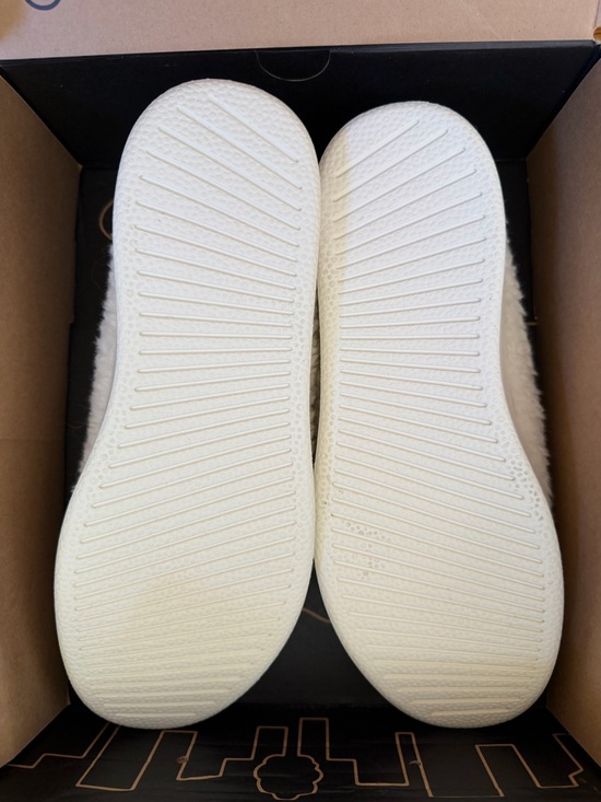 allbirds Men\'s Wool Lounger Fluffs Cream Fuzzy Slip-On Lounge Shoes Sz 9